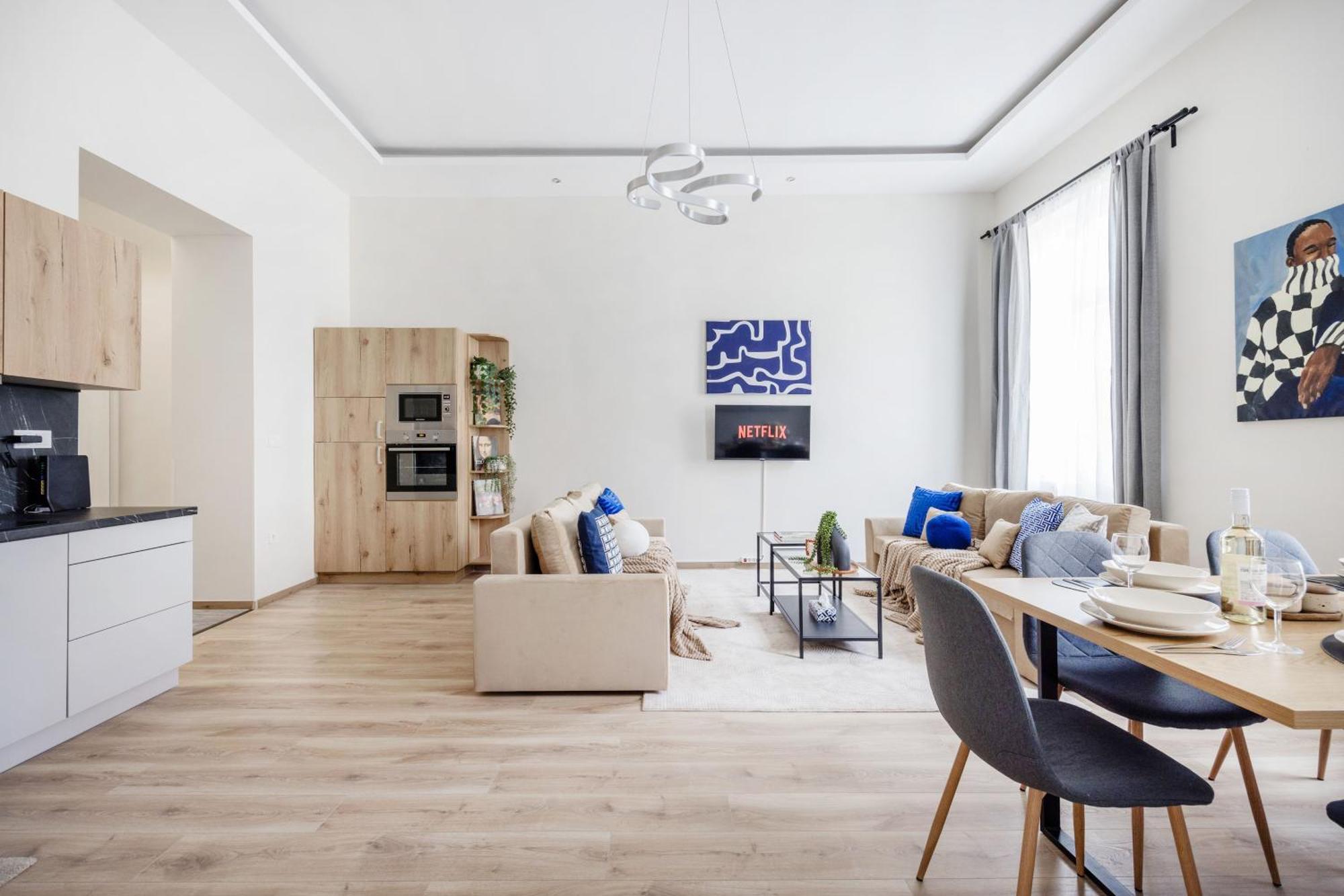 Central Budapest Oasis - Modern Charm, Timeless Comfort Exterior photo